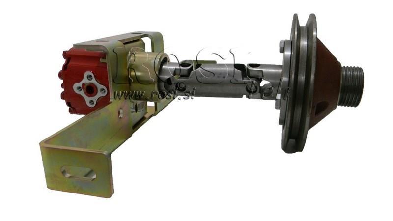 HYDRAULISCHE POMP URSUS C 360 - 10 CC LINKS MET KARDAN AANDRIJVING.jpg