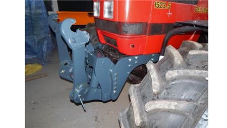 UNIVERSALE KIT VOORLADER HYDRAULISCH 3E CATEGORIE VOOR TREKKER 2250kg